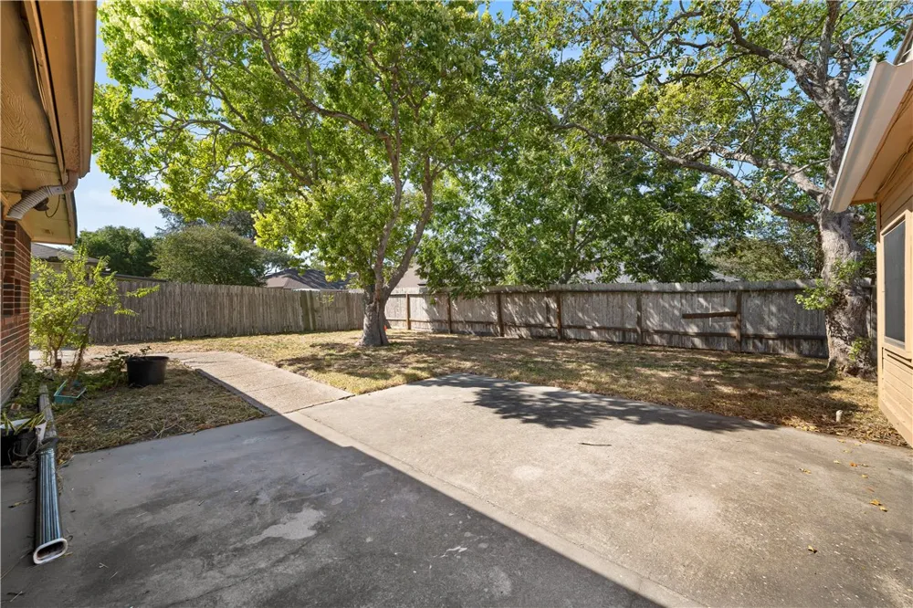 3430 Picadilly Corpus Christi, TX 78414