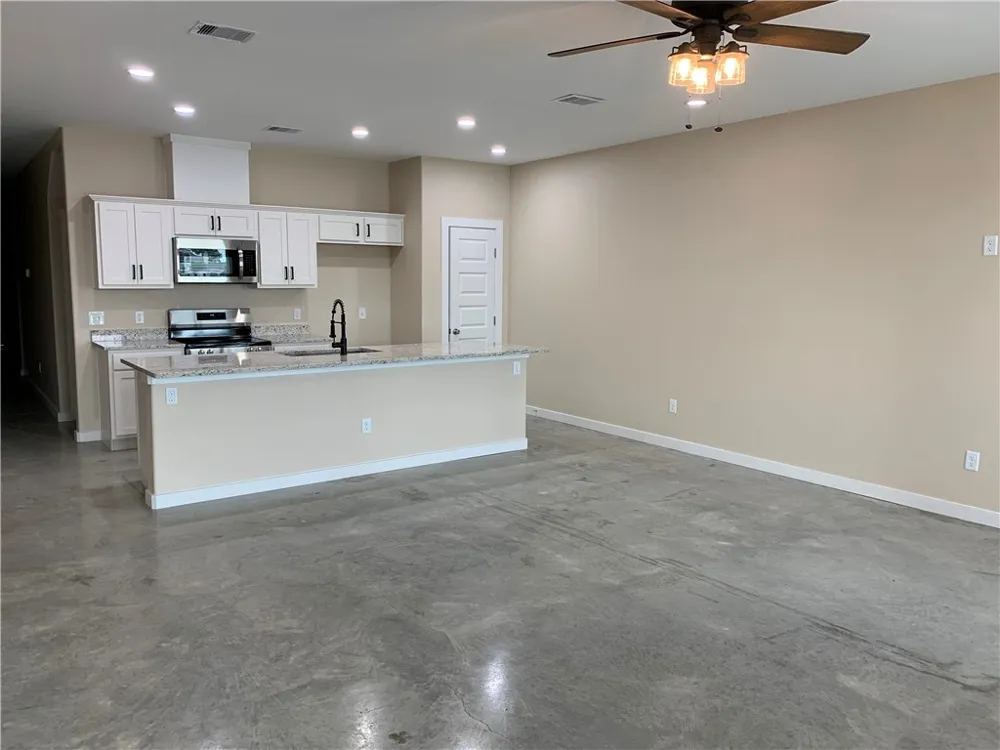 13957 FORTUNA BAY DRIVE #B Corpus Christi, TX 78418
