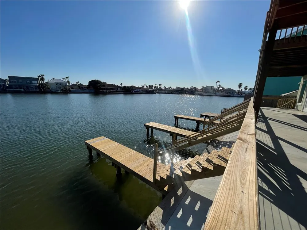 13957 FORTUNA BAY DRIVE #B Corpus Christi, TX 78418