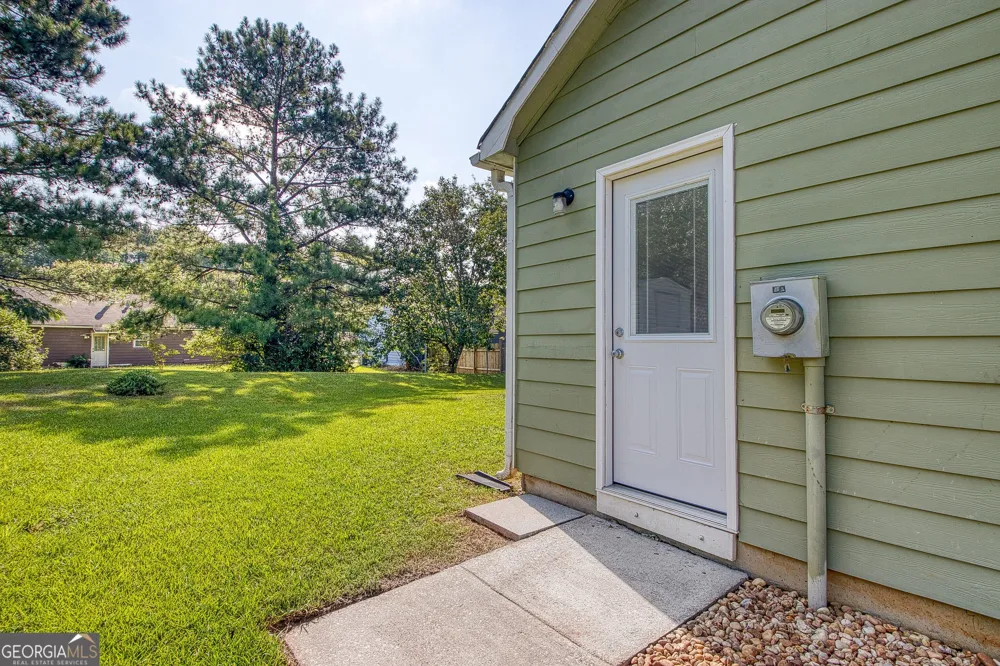 32 Oak ST Newnan, GA 30263