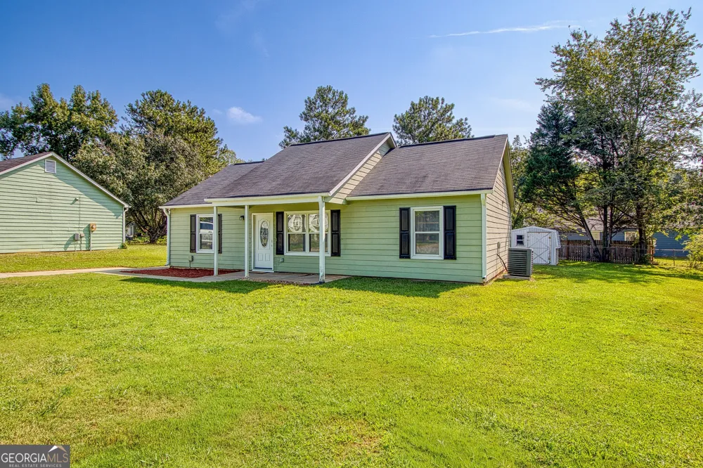 32 Oak ST Newnan, GA 30263