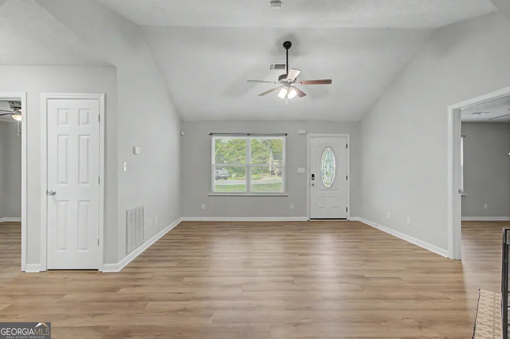 32 Oak ST Newnan, GA 30263