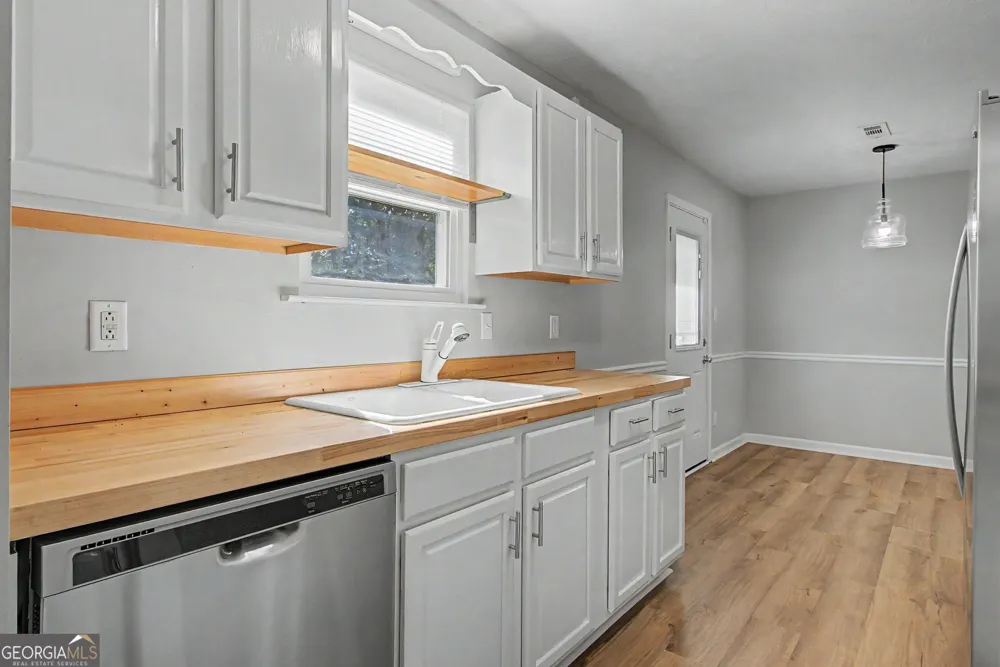 32 Oak ST Newnan, GA 30263