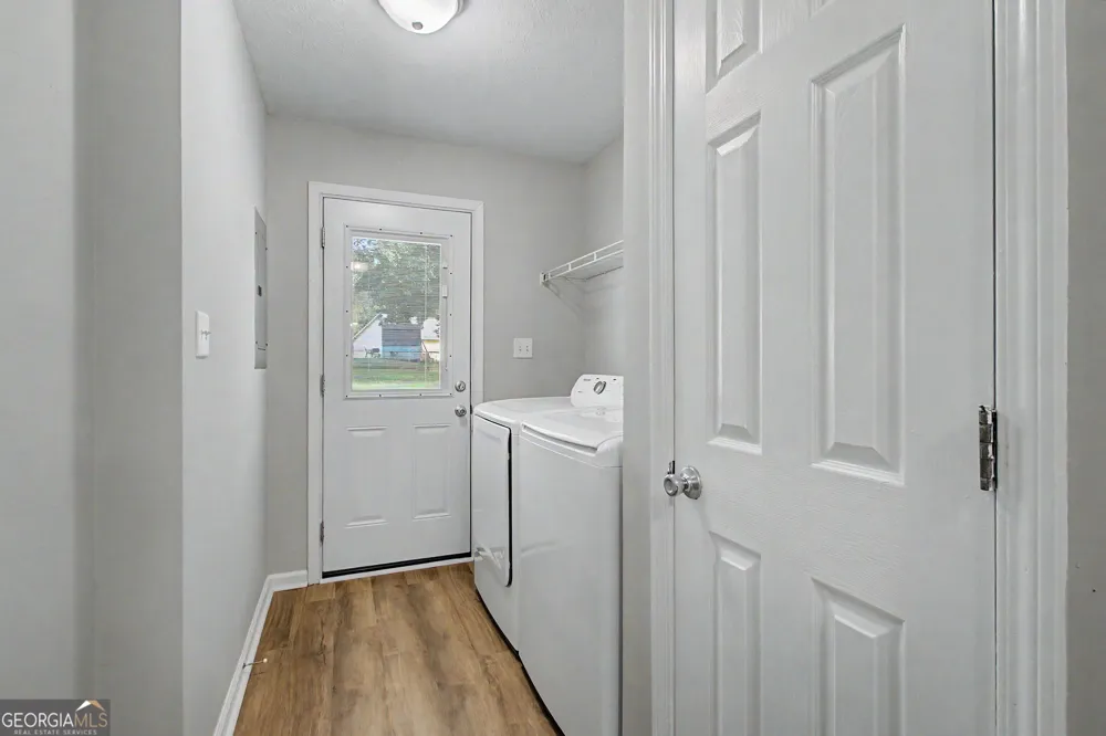 32 Oak ST Newnan, GA 30263