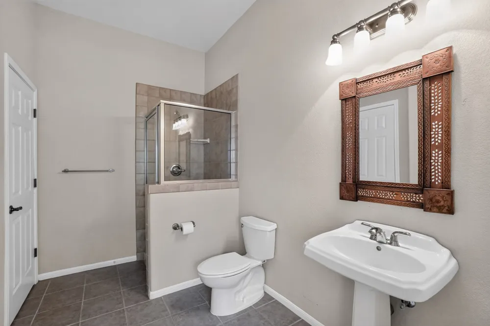 986 High Grove Road Cedar Creek, TX 78612