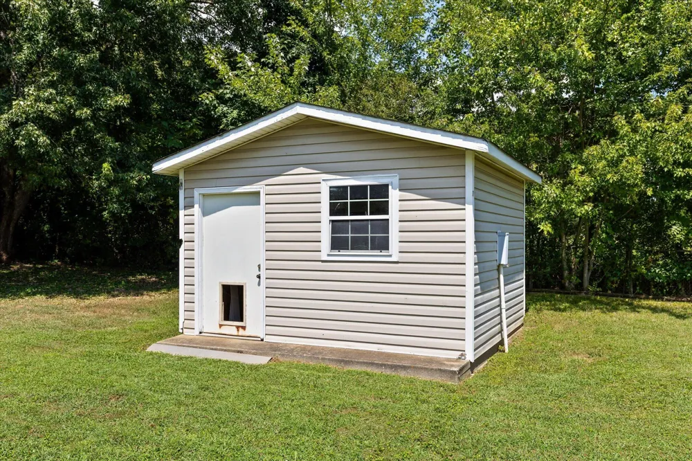1389 Meadowood Drive Hixson, TN 37343