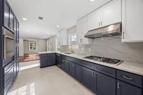 2538 Southgate Boulevard