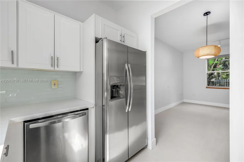 3037 Center St #2 Miami, FL 33133