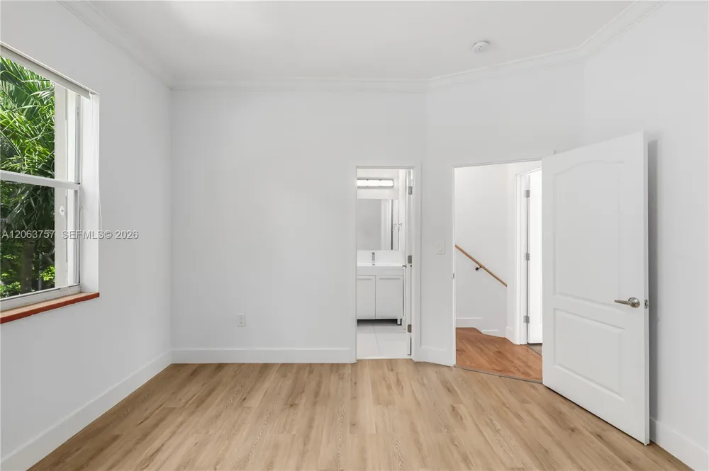 3037 Center St #2 Miami, FL 33133