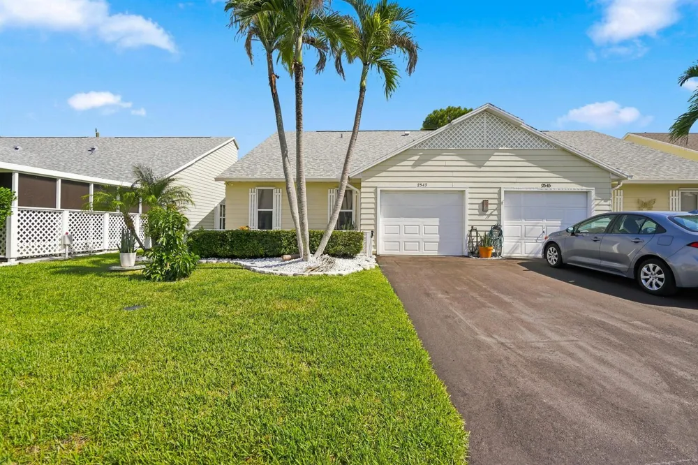 2543 SE Tropical E Circle Port St. Lucie, FL 34952
