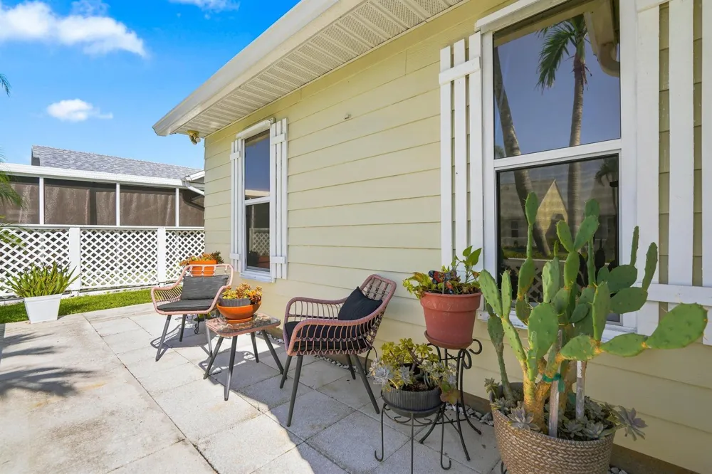 2543 SE Tropical E Circle Port St. Lucie, FL 34952