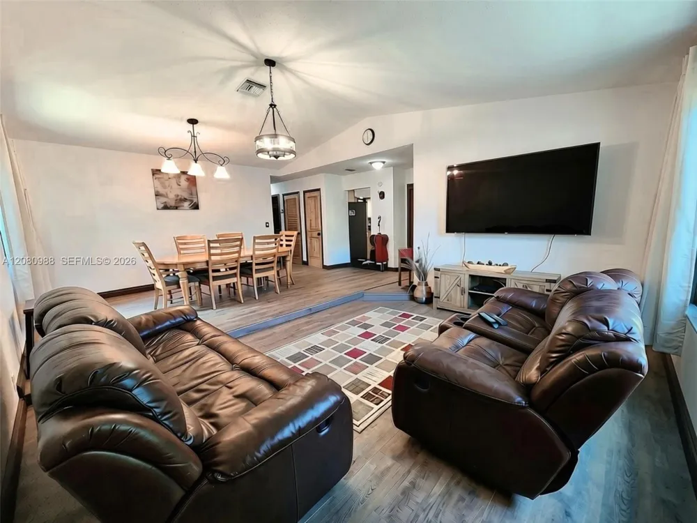 635 NE 3rd St #635 Dania Beach, FL 33004