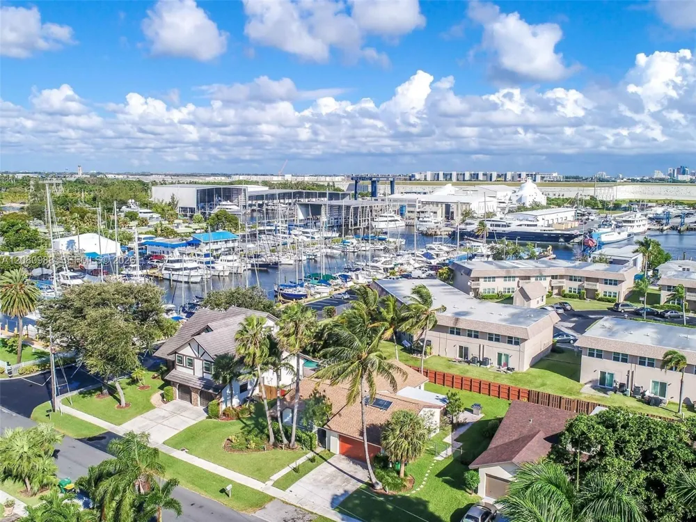 635 NE 3rd St #635 Dania Beach, FL 33004