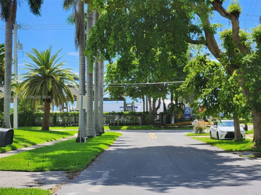 635 NE 3rd St #635 Dania Beach, FL 33004
