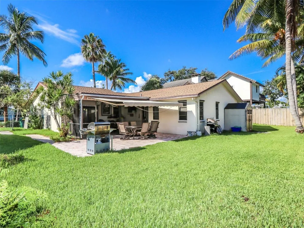 635 NE 3rd St #635 Dania Beach, FL 33004