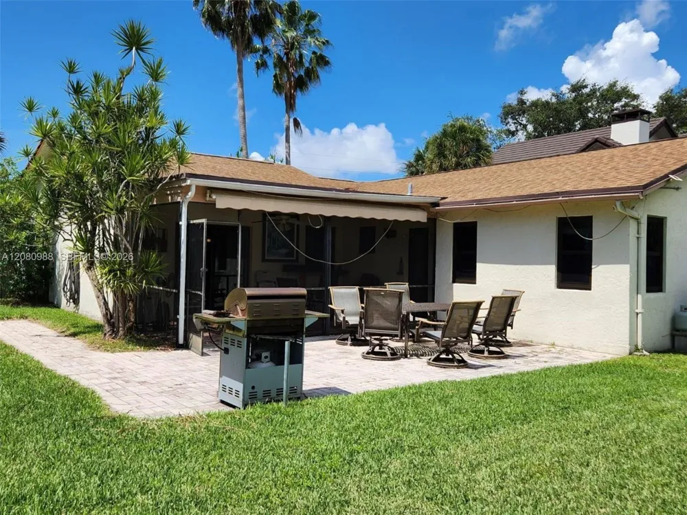 635 NE 3rd St #635 Dania Beach, FL 33004