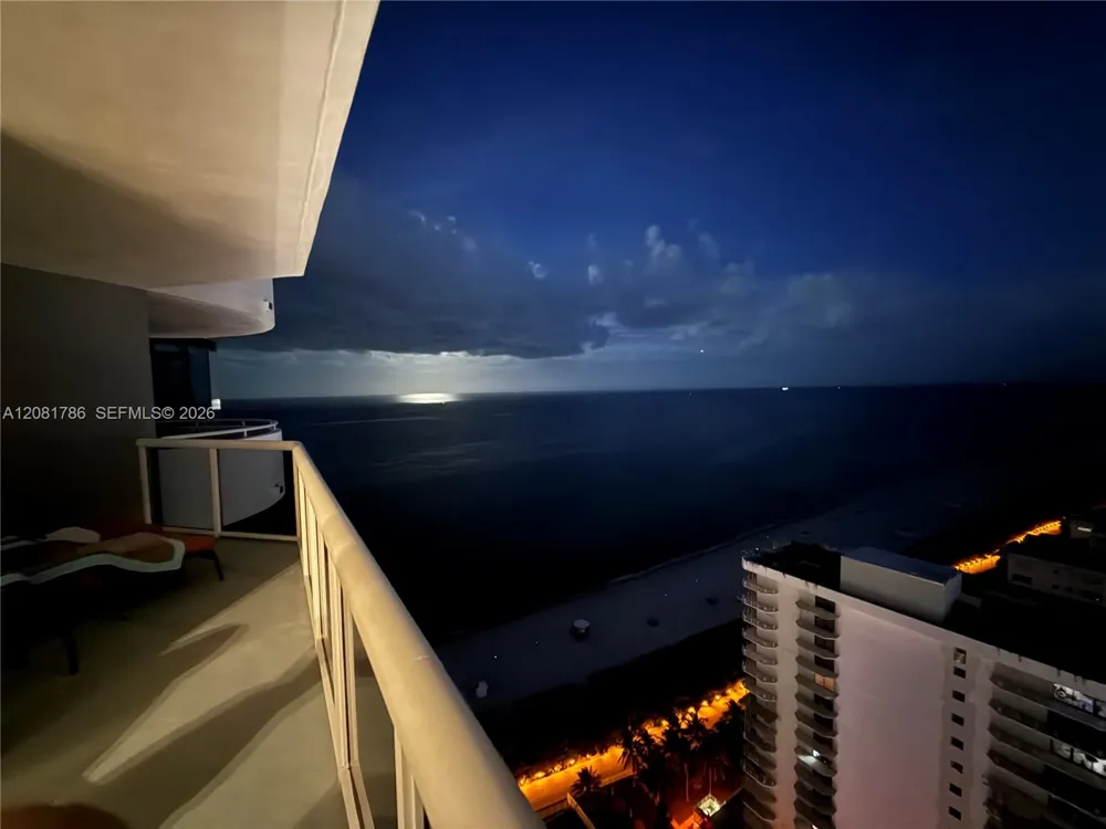 6301 Collins Ave #LPH4 Miami Beach, FL 33141