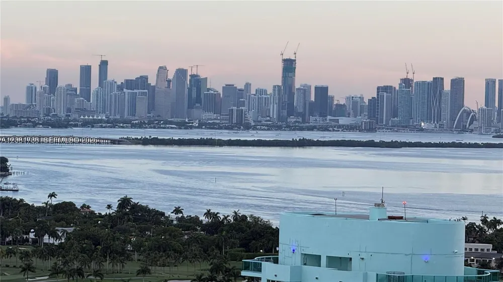 6301 Collins Ave #LPH4 Miami Beach, FL 33141