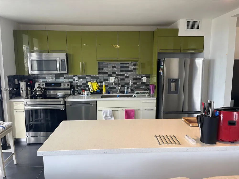 18151 NE 31st Ct #1201 Aventura, FL 33160