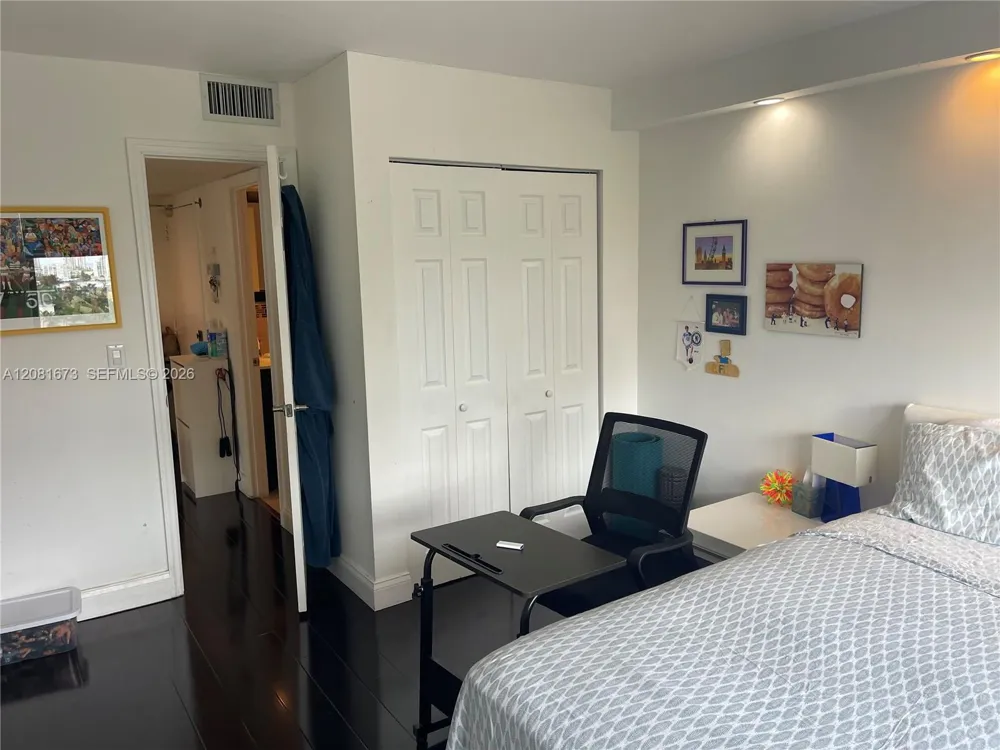18151 NE 31st Ct #1201 Aventura, FL 33160