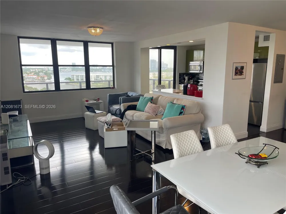 18151 NE 31st Ct #1201 Aventura, FL 33160