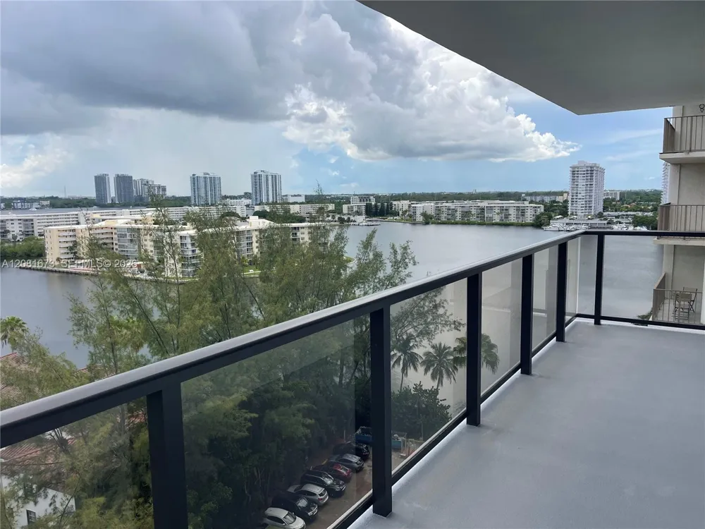 18151 NE 31st Ct #1201 Aventura, FL 33160