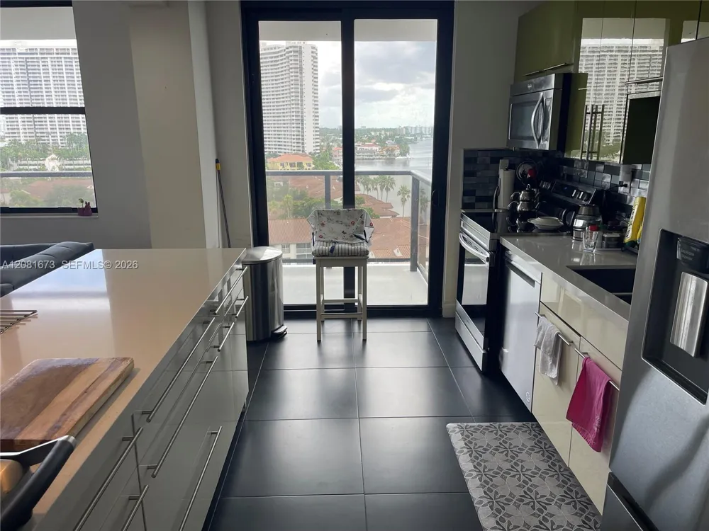 18151 NE 31st Ct #1201 Aventura, FL 33160