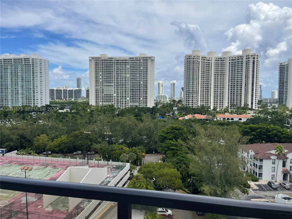 18151 NE 31st Ct #1201 Aventura, FL 33160