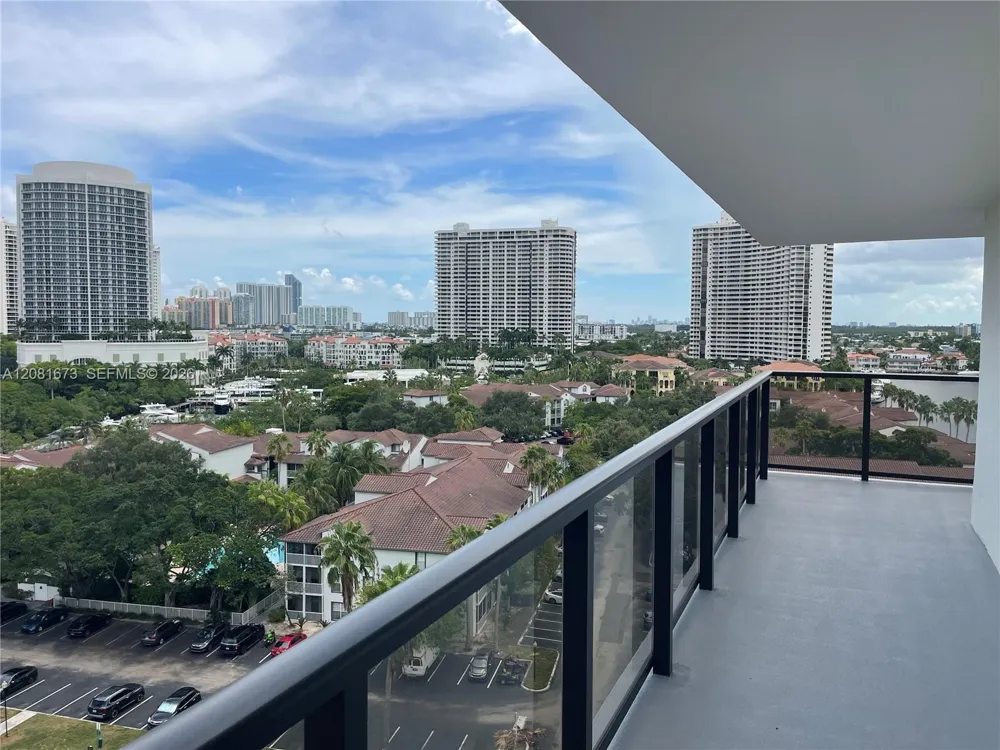 18151 NE 31st Ct #1201 Aventura, FL 33160