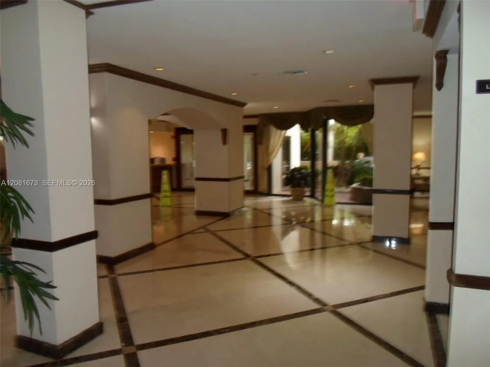 18151 NE 31st Ct #1201 Aventura, FL 33160