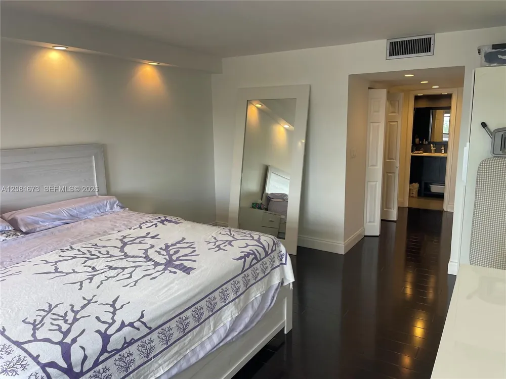 18151 NE 31st Ct #1201 Aventura, FL 33160