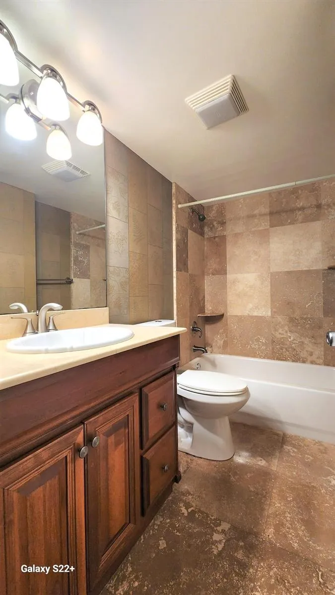 17 ROYAL PALM WAY #3030 Boca Raton, FL 33432