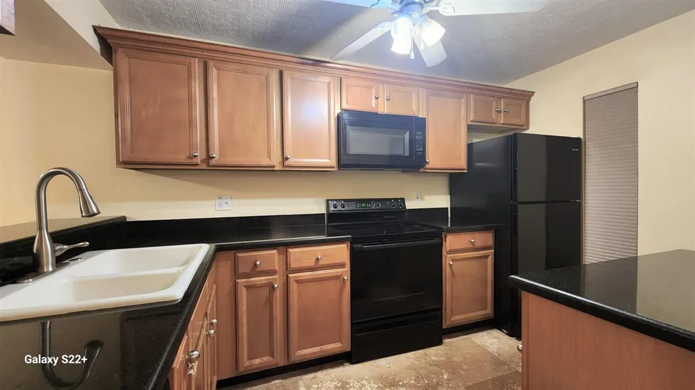 17 ROYAL PALM WAY #3030 Boca Raton, FL 33432