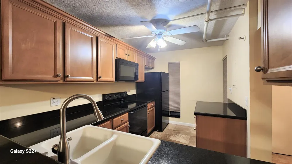 17 ROYAL PALM WAY #3030 Boca Raton, FL 33432