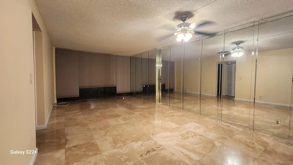 17 ROYAL PALM WAY #3030 Boca Raton, FL 33432