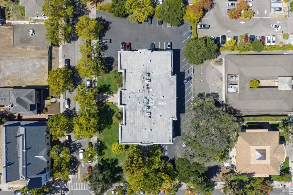 11 5th Street Petaluma, CA 94952
