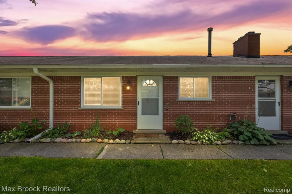 3875 Devon Road #10A Royal Oak City, MI 48073