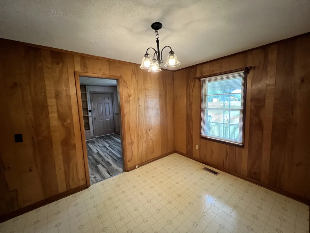 208 Lillian St Winchester, TN 37398