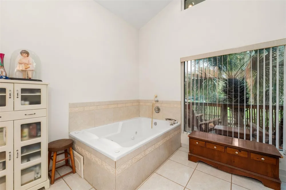 2033 SE HIGHWAY 317 Old Town, FL 32680