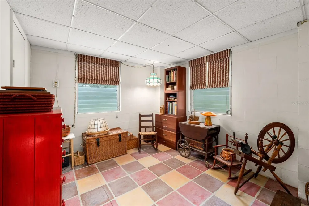 2033 SE HIGHWAY 317 Old Town, FL 32680