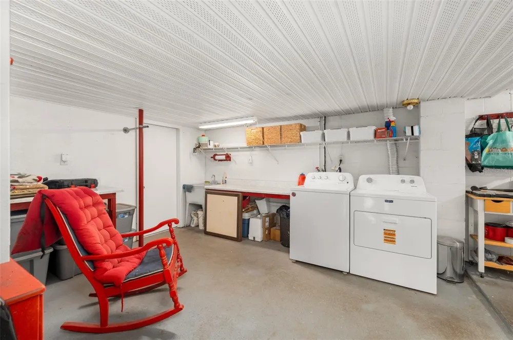 2033 SE HIGHWAY 317 Old Town, FL 32680
