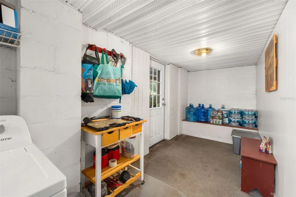 2033 SE HIGHWAY 317 Old Town, FL 32680