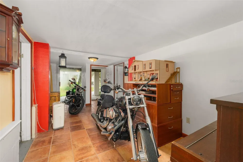 2033 SE HIGHWAY 317 Old Town, FL 32680