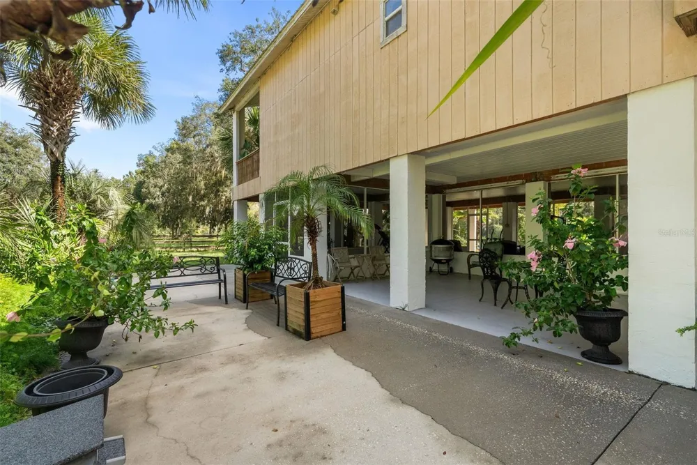 2033 SE HIGHWAY 317 Old Town, FL 32680