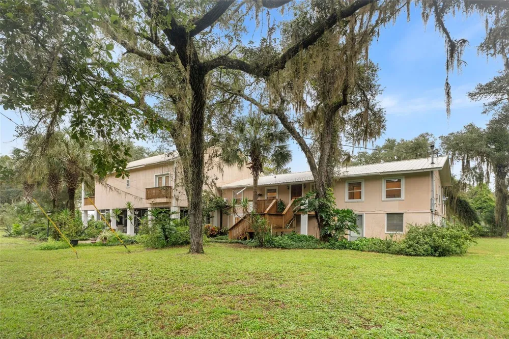 2033 SE HIGHWAY 317 Old Town, FL 32680