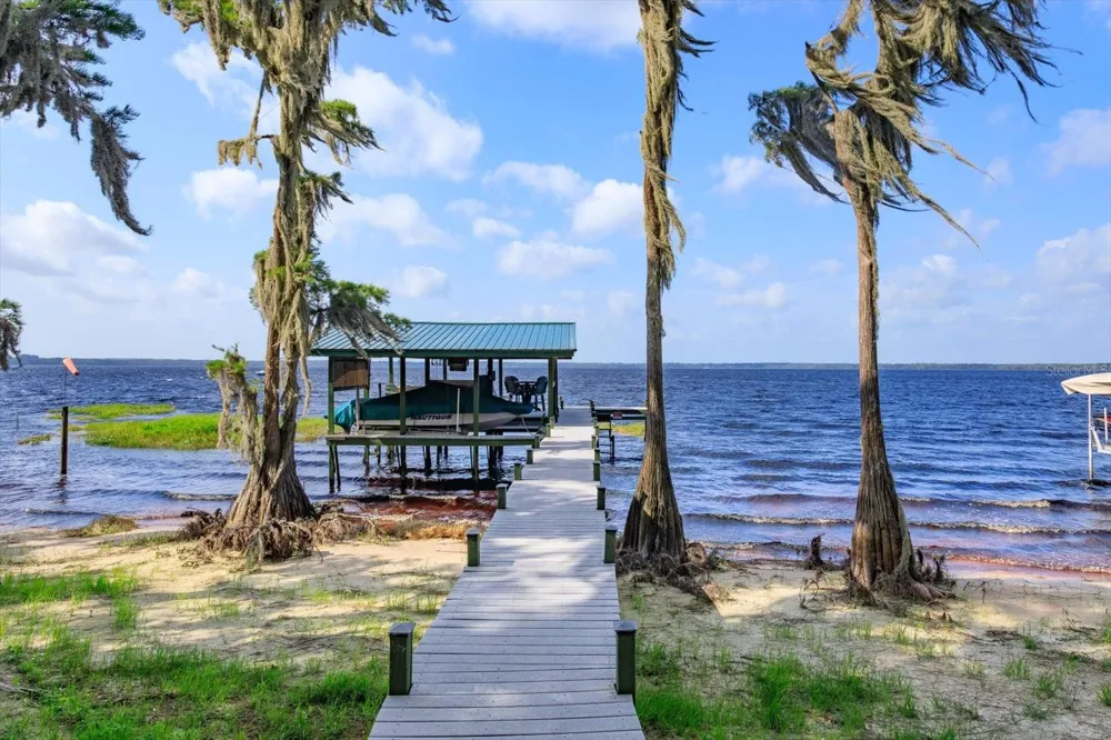 10350 LAKE LOUISA ROAD Clermont, FL 34711