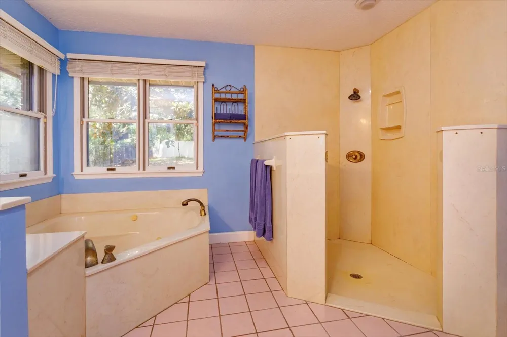 10350 LAKE LOUISA ROAD Clermont, FL 34711
