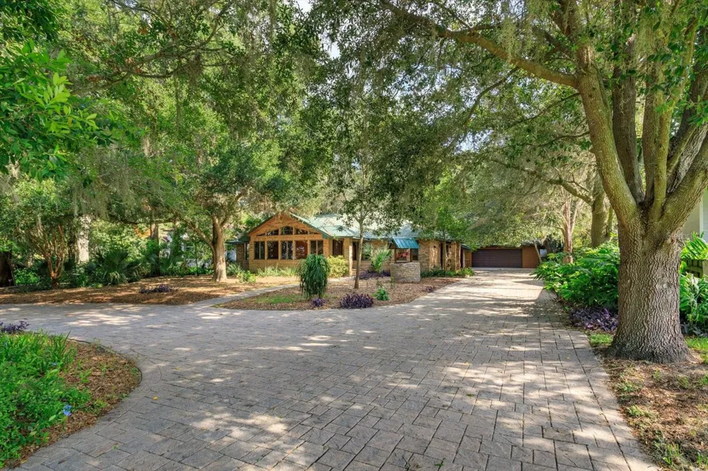 10350 LAKE LOUISA ROAD Clermont, FL 34711