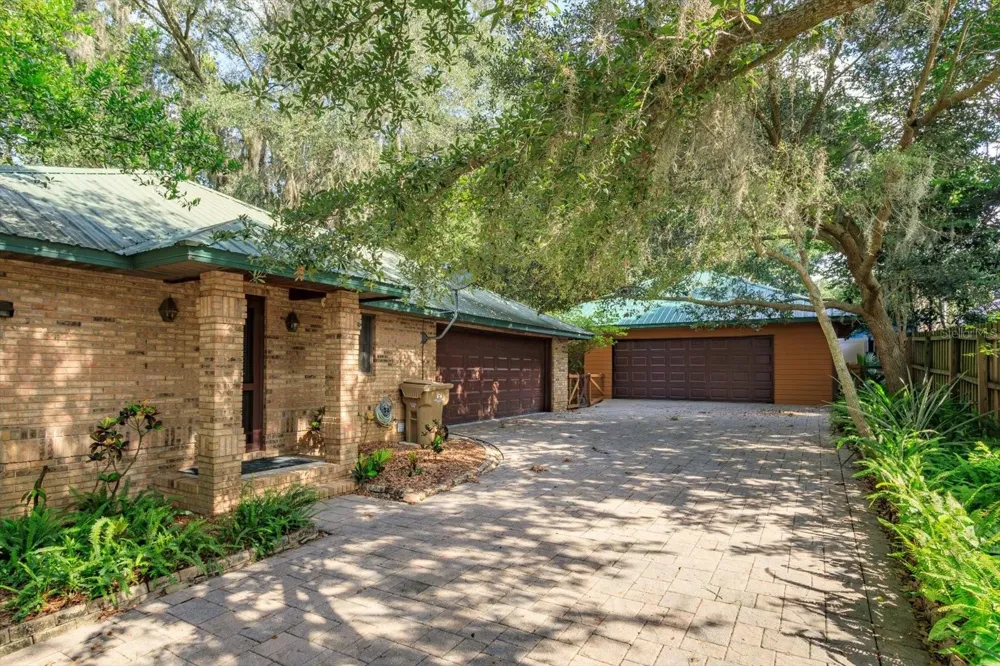 10350 LAKE LOUISA ROAD Clermont, FL 34711