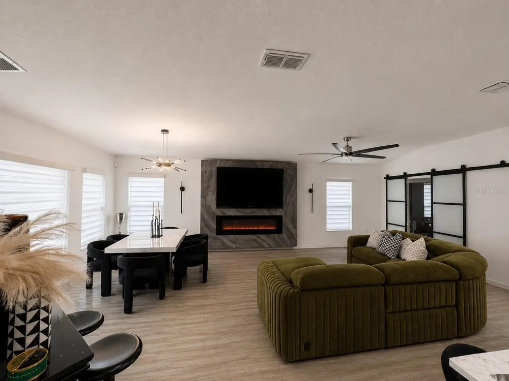 Address Not Shown Groveland, FL 34736